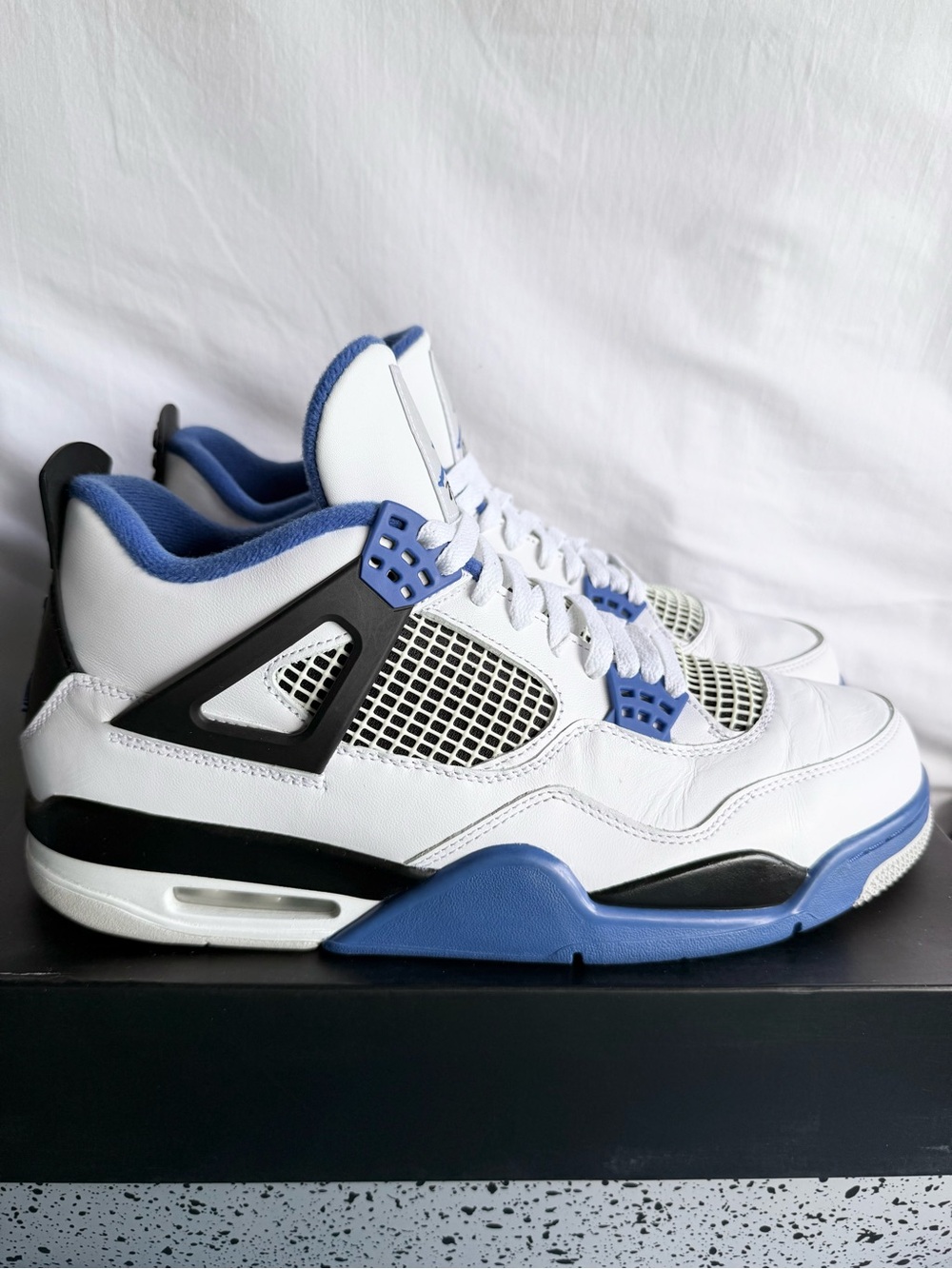 AUTHENTIC Jordan 4 Retro “Motorsports” size 12 308497-117 2017 PRE-OWNED